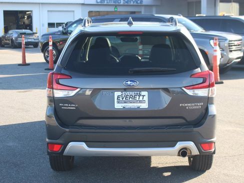 Used 2020 Subaru Forester Touring w/ Popular Package #2 image 6