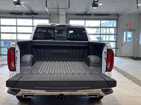 New 2026 GMC Sierra 1500 SLT w/ SLT Premium Plus Package AWD/4WD image 17