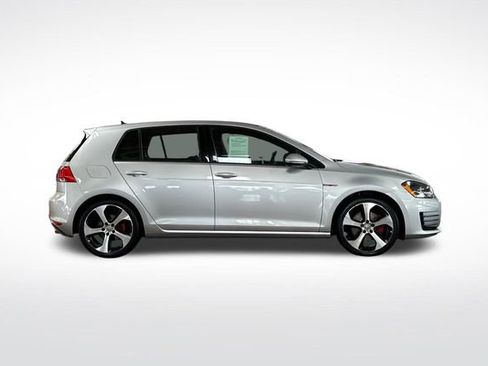 Used 2017 Volkswagen GTI S image 3