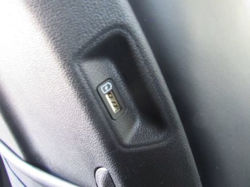 Used 2021 Kia Sorento S FWD image 35