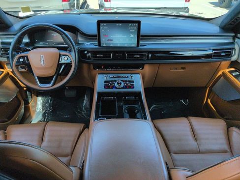 Used 2022 Lincoln Aviator Black Label w/ Dynamic Handling Package AWD/4WD image 14