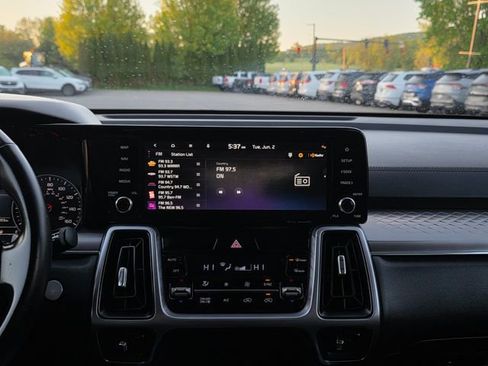 Certified 2023 Kia Sorento EX AWD/4WD image 23