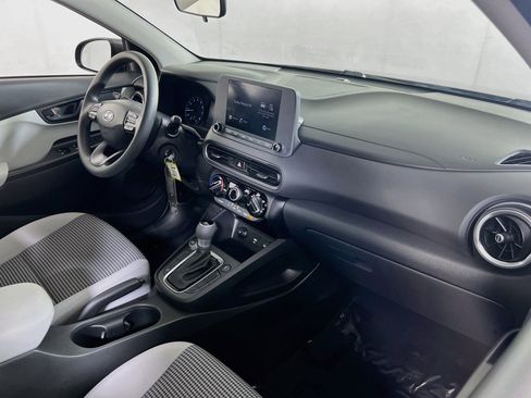 Used 2023 Hyundai Kona SE AWD/4WD image 26