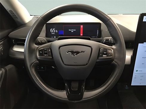 Used 2023 Ford Mustang Mach-E Select image 19