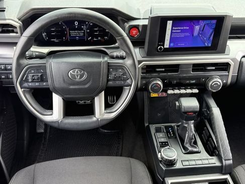 Used 2025 Toyota 4Runner TRD Sport AWD/4WD image 17
