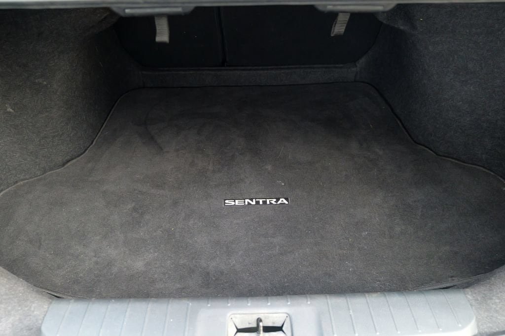 Used 2023 Nissan Sentra SR w/ SR Premium Package FWD image 60