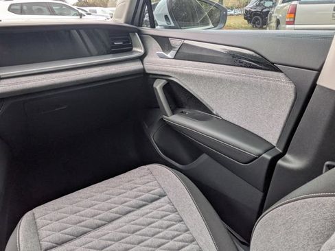 New 2026 Volkswagen Tiguan S FWD image 17
