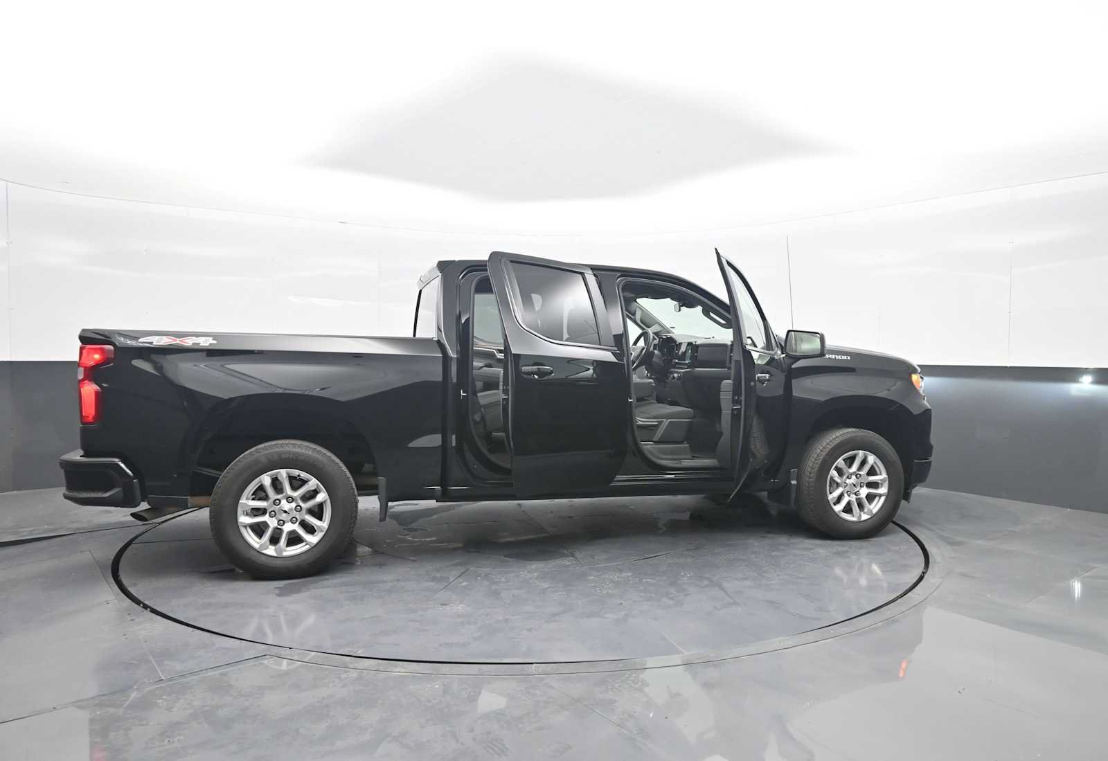 Used 2026 Chevrolet Silverado 1500 RST AWD/4WD image 45