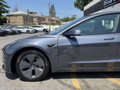 Used 2023 Tesla Model 3 Standard Range RWD image 2