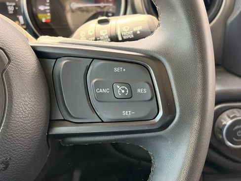Used 2023 Jeep Wrangler Unlimited w/ 8.4" Radio Group AWD/4WD image 12