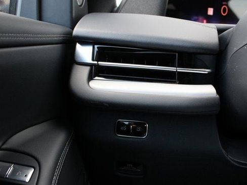 New 2026 Lincoln Navigator Reserve w/ Jet Appearance Package AWD/4WD image 38