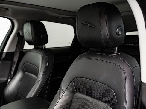 Used 2021 Jaguar F-PACE S image 23