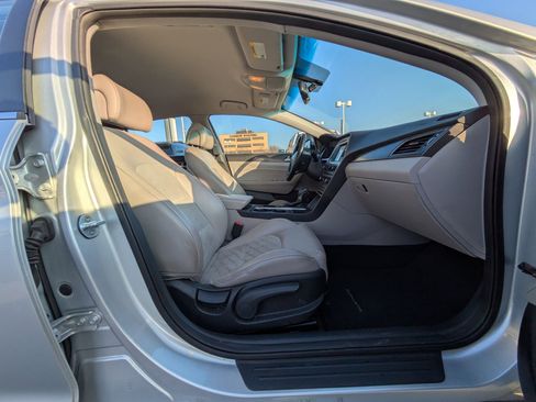 Used 2016 Hyundai Sonata Sport w/ Option Group 02 image 31