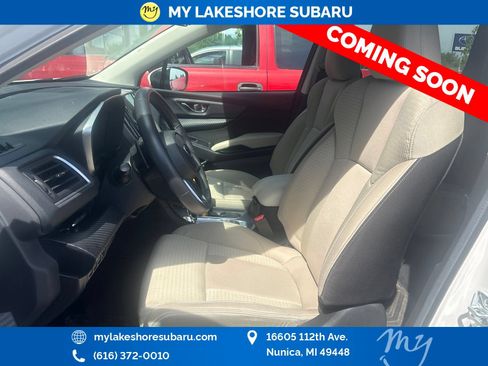 Used 2024 Subaru Ascent Premium w/ Convenience Package AWD/4WD image 9