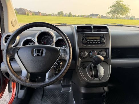 Used 2005 Honda Element EX image 17
