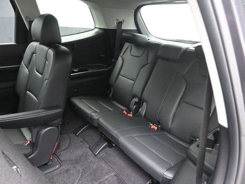 Used 2025 Kia Telluride S FWD image 22