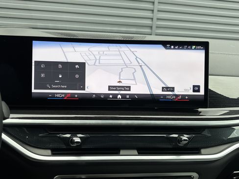 Used 2025 BMW X5 xDrive50e w/ M Sport Package image 18