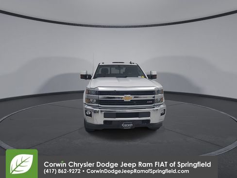 Used 2017 Chevrolet Silverado 2500 LT w/ LT Convenience Package AWD/4WD image 5