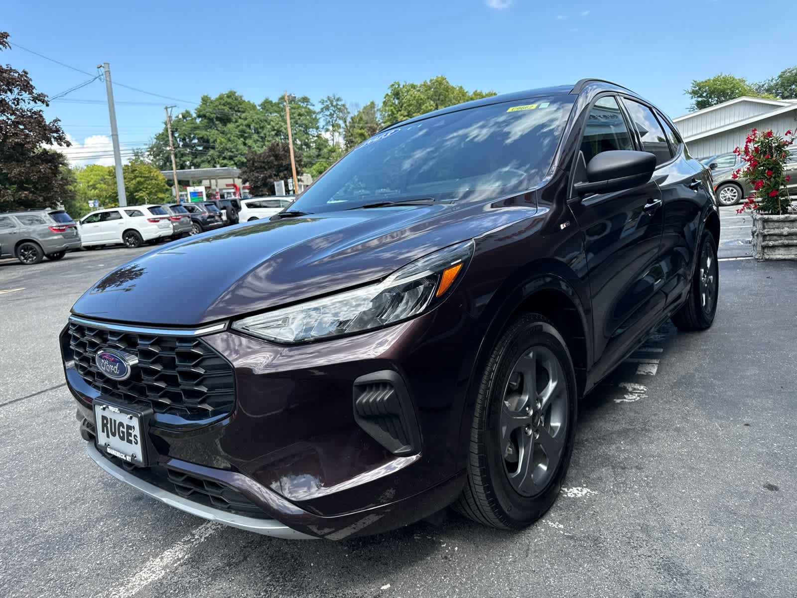 Used 2023 Ford Escape ST-Line w/ Tech Pack #1 AWD/4WD image 8