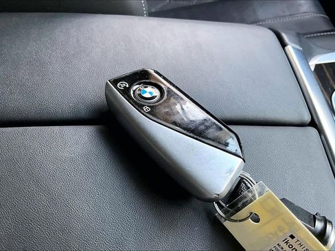 Used 2025 BMW X7 xDrive40i image 15