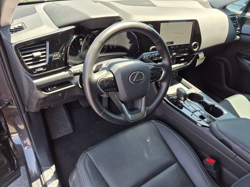 Used 2025 Lexus NX 250 FWD w/ Accessory Package (2T) image 9