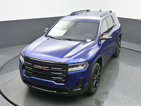 Used 2023 GMC Acadia SLE w/ Driver Convenience Package image 40