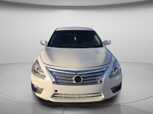 Used 2015 Nissan Altima 2.5 S w/ Power Driver Seat Package FWD image 3