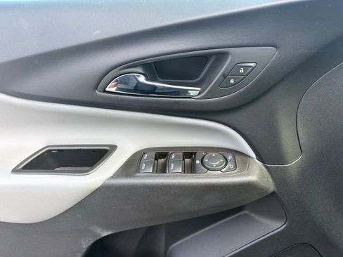 Used 2023 Chevrolet Equinox LT image 13