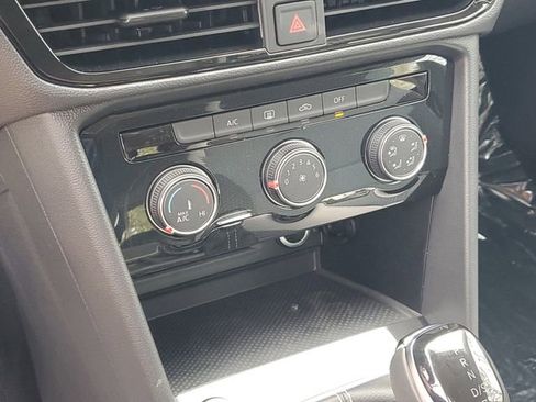 New 2026 Volkswagen Taos S image 21