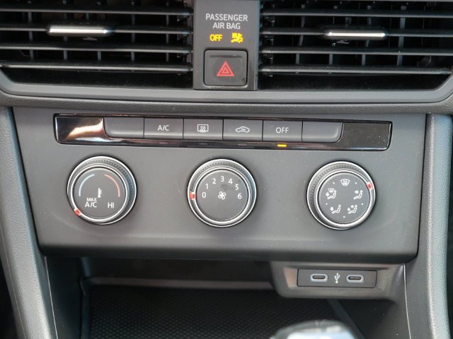 Certified 2023 Volkswagen Jetta S FWD image 30