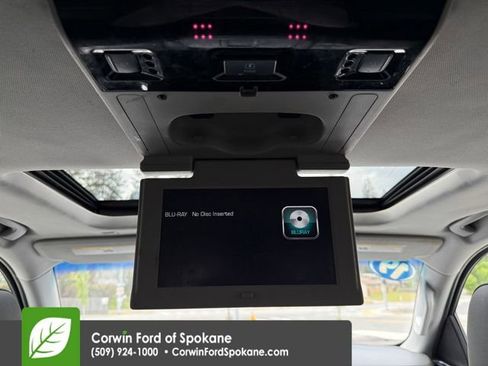 Used 2019 Chevrolet Suburban LT AWD/4WD image 16
