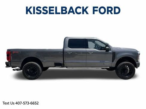 Certified 2025 Ford F250 Platinum w/ FX4 Off-Road Package AWD/4WD image 4