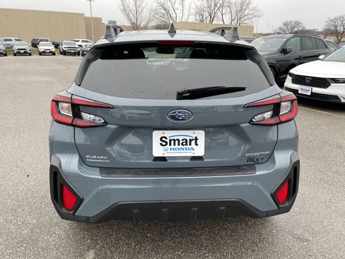 Used 2024 Subaru Crosstrek 2.0i Premium image 6