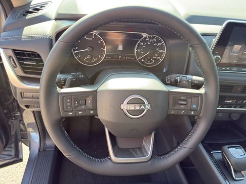New 2026 Nissan Rogue SV AWD/4WD image 16