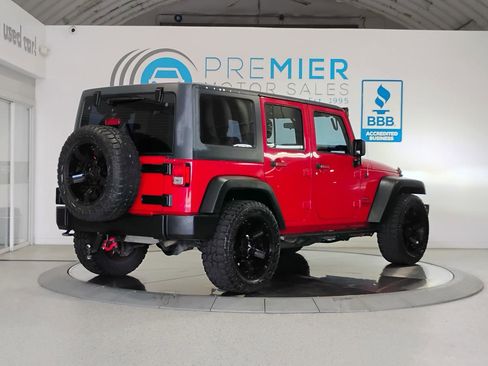 Used 2015 Jeep Wrangler Unlimited Sport w/ Connectivity Group AWD/4WD image 18
