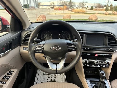 Used 2020 Hyundai Elantra SEL image 23