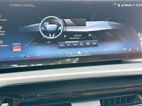 New 2026 BMW 330i Sedan RWD image 12