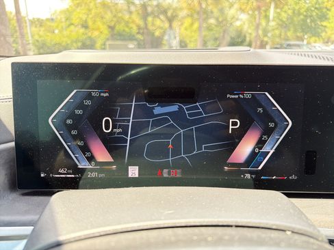 Used 2023 BMW X7 xDrive40i w/ Executive Package image 21