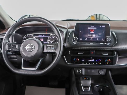 Used 2023 Nissan Rogue SV FWD image 17