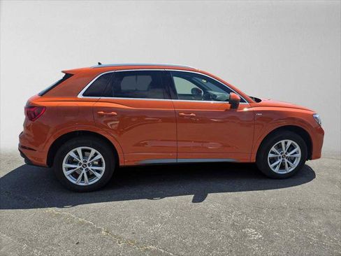 Used 2025 Audi Q3 2.0T Premium Plus w/ Premium Plus Package AWD/4WD image 2