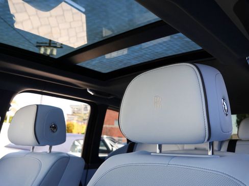 Used 2023 Rolls-Royce Cullinan w/ Cullinan Package AWD/4WD image 10