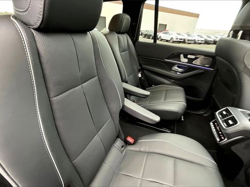 Used 2025 Mercedes-Benz GLS 450 GLS 450 image 19