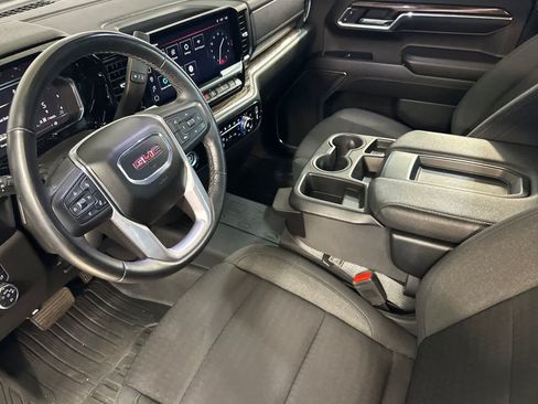 Used 2024 GMC Sierra 1500 Elevation w/ LPO, Elevation Black Package AWD/4WD image 14