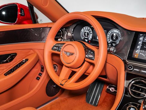 Used 2025 Bentley Continental GT Speed image 28