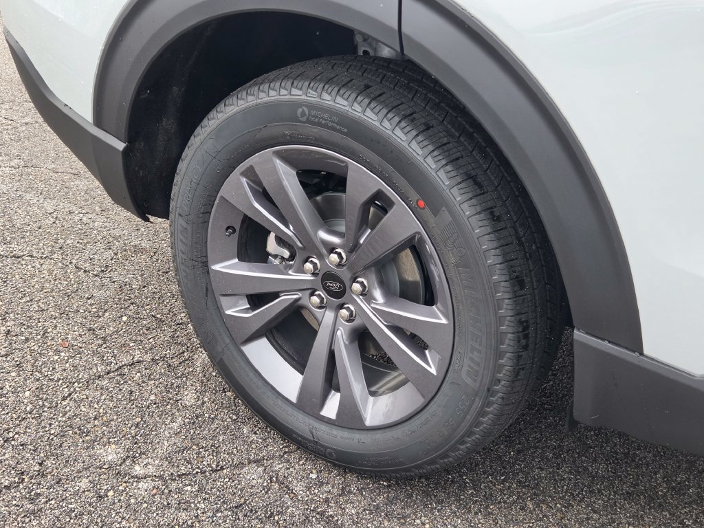 New 2027 Ford Explorer Active AWD/4WD image 9