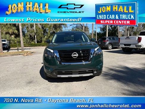 Used 2025 Nissan Pathfinder Platinum w/ Cargo Package image 19