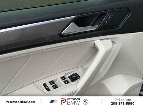Used 2023 Volkswagen Tiguan SE R-Line image 13