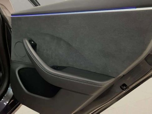 Used 2025 Tesla Model 3 Long Range image 73