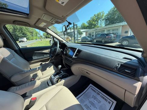 Used 2018 Honda Pilot EX-L image 12