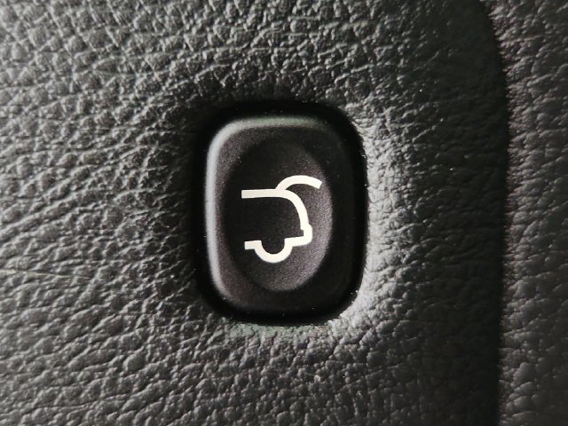 Used 2020 Jeep Grand Cherokee High Altitude AWD/4WD image 39